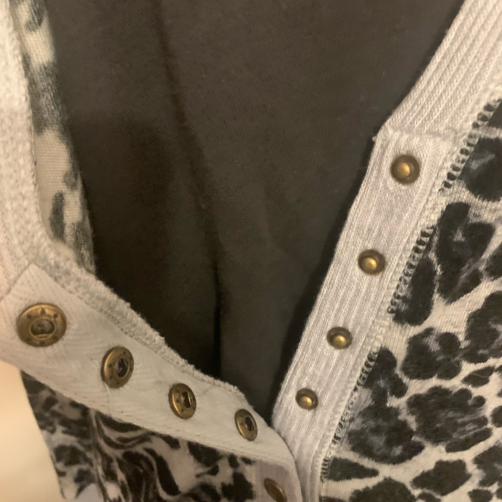 NWOT Zenana Black and Gray Animal Print Lightweight Cardigan Sz Large - Picture 10 of 13